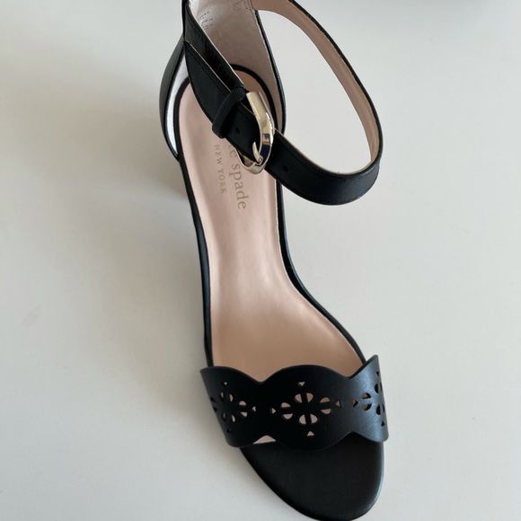Kate Spade Summer Sandals/Block Heel - Picture 3 of 7